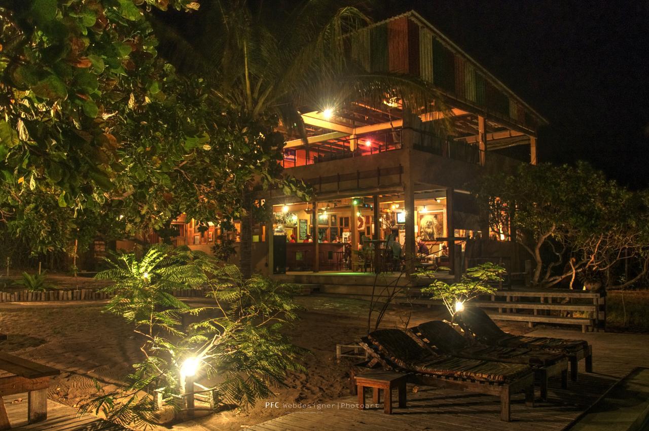 Mozambeat Motel Praia do Praia do Tofo エクステリア 写真
